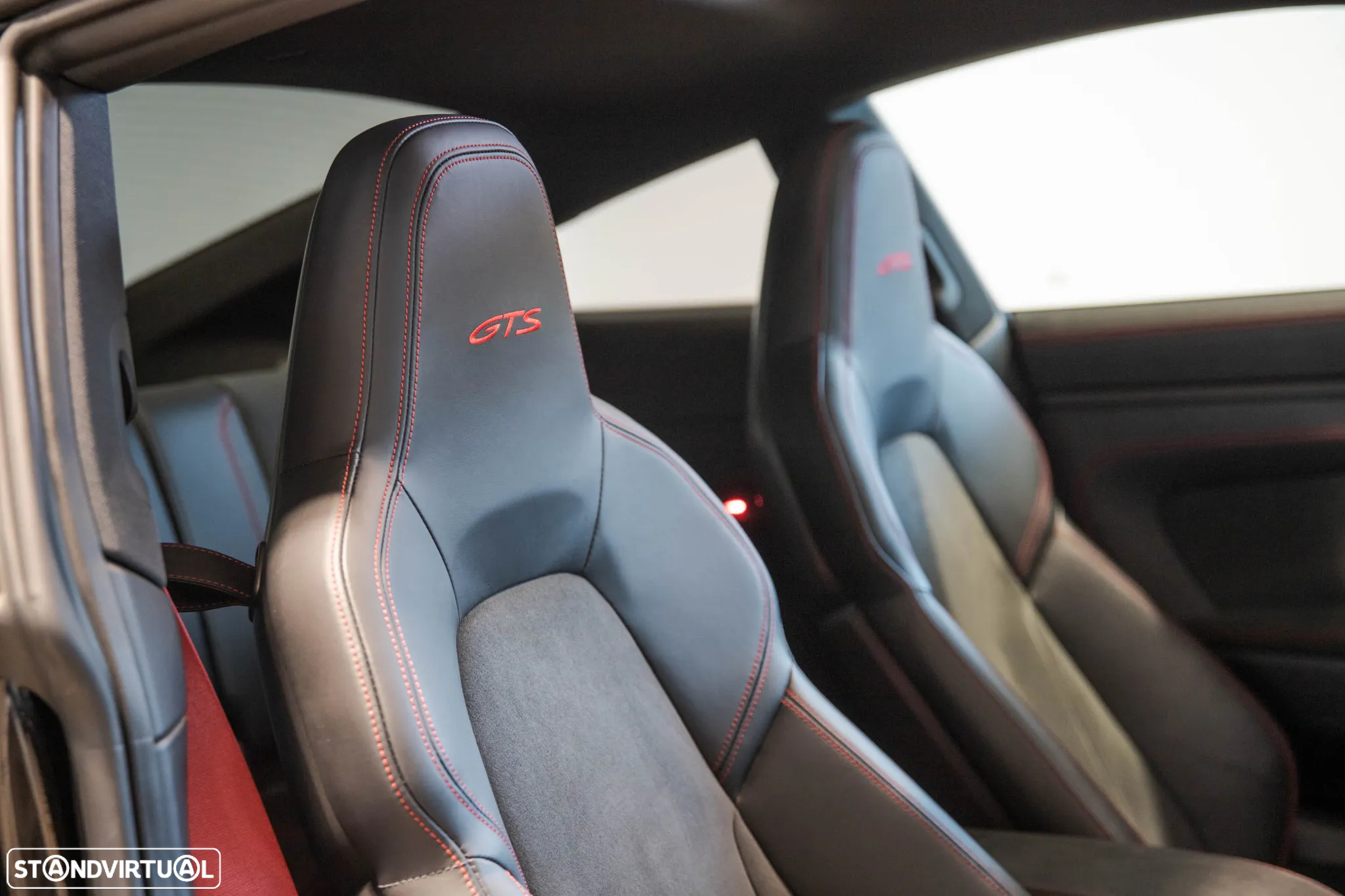 Porsche 911 (992) Carrera GTS PDK - 23