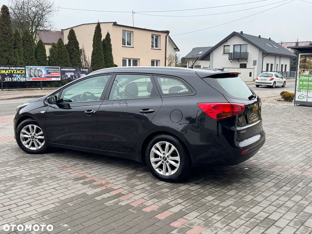 Kia Ceed 1.6 GDI Vision - 13