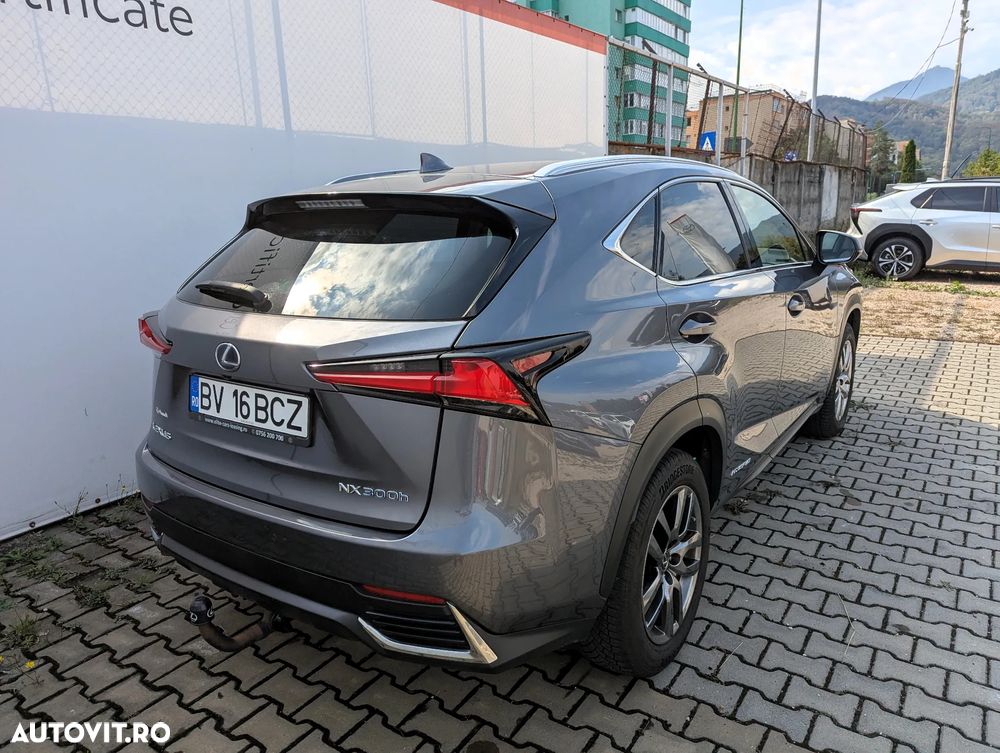 Lexus Seria NX 300h AWD Luxury - 4