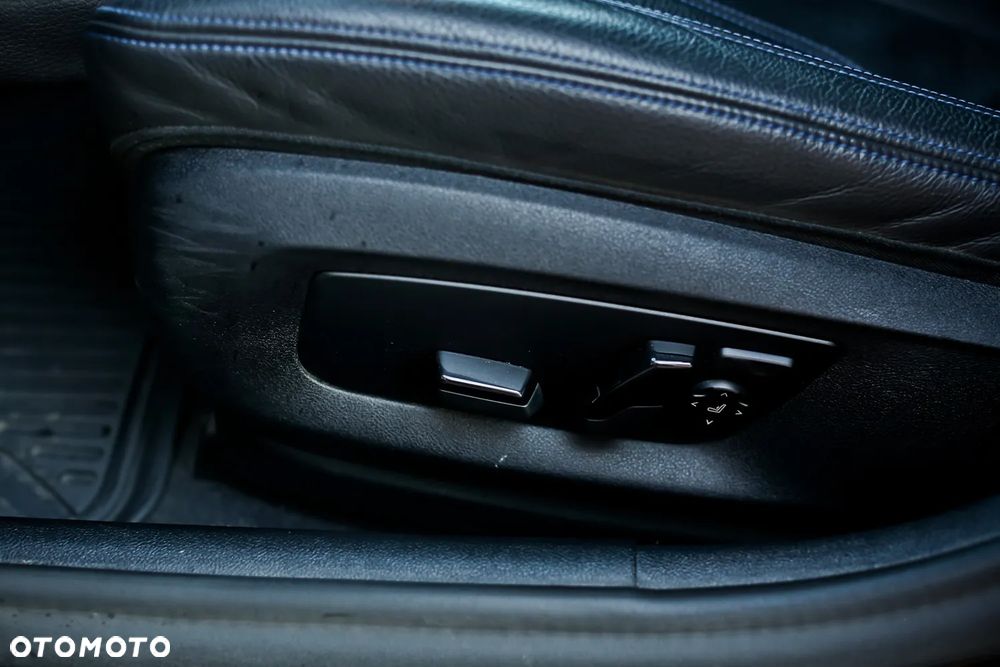 BMW Seria 5 520d M Sport Edition - 18