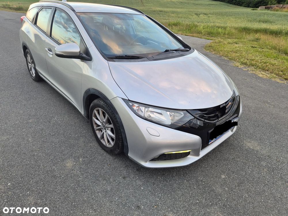 Honda Civic 1.6 i-DTEC Lifestyle Black Edition - 1
