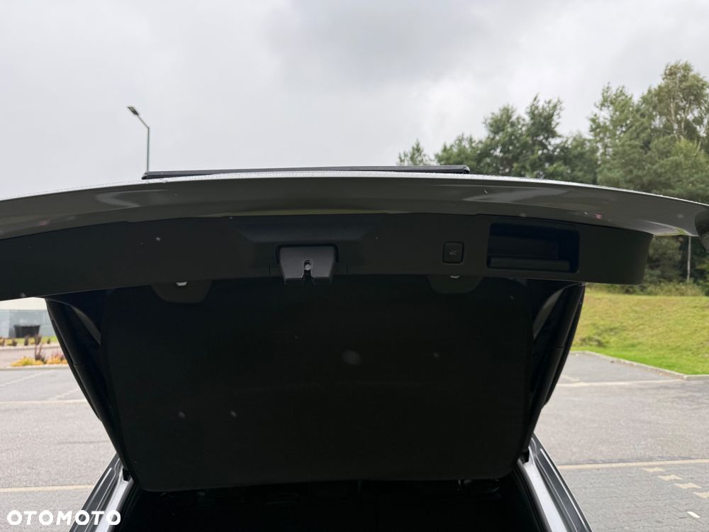 Ford Kuga - 9