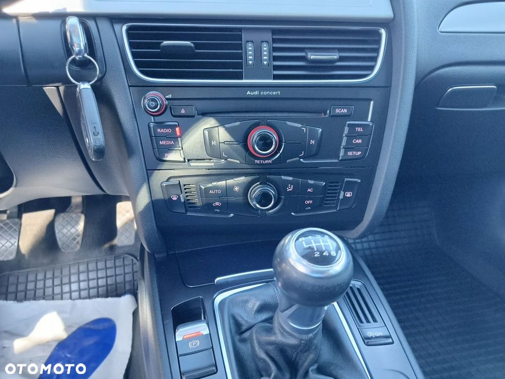 Audi A4 Avant 2.0 TDI DPF Ambition - 13
