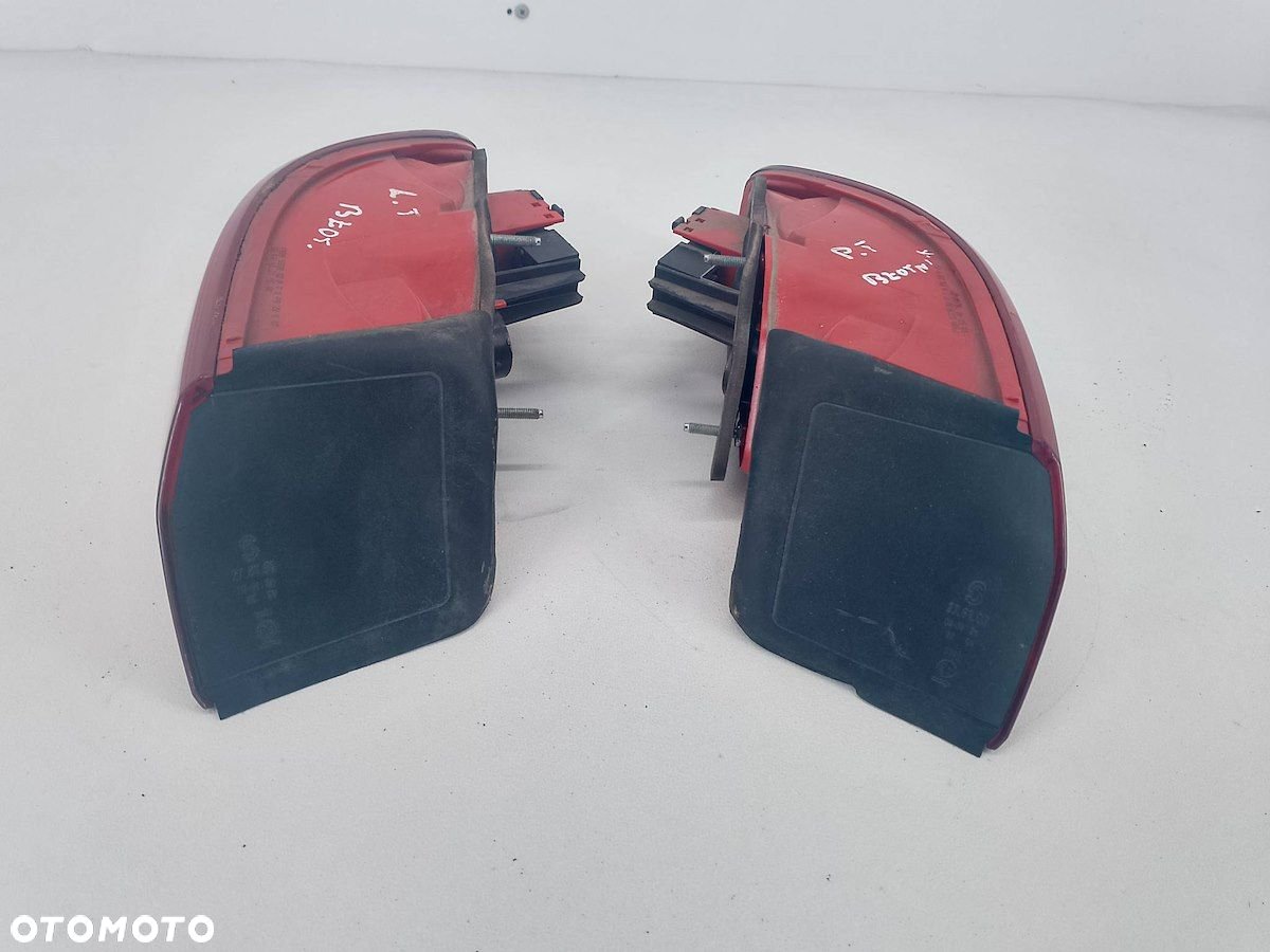 LAMPY TYŁ KOMPLET ALFA ROMEO 159 F939532802 SEDAN - 7