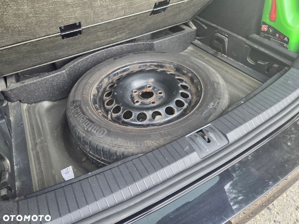 Volkswagen Touran 2.0 TDI BMT Highline - 14