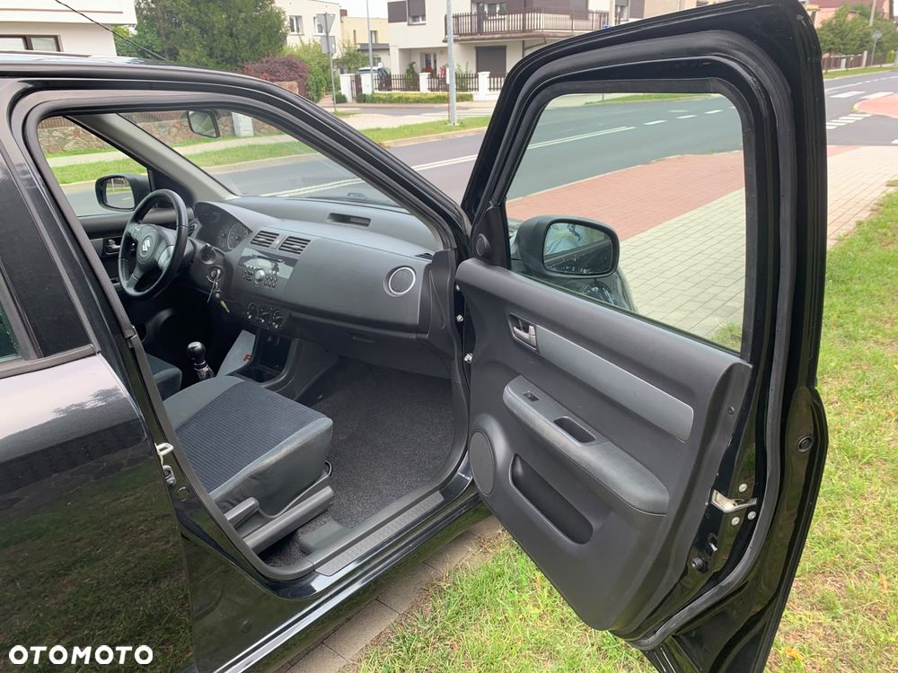 Suzuki Swift - 28