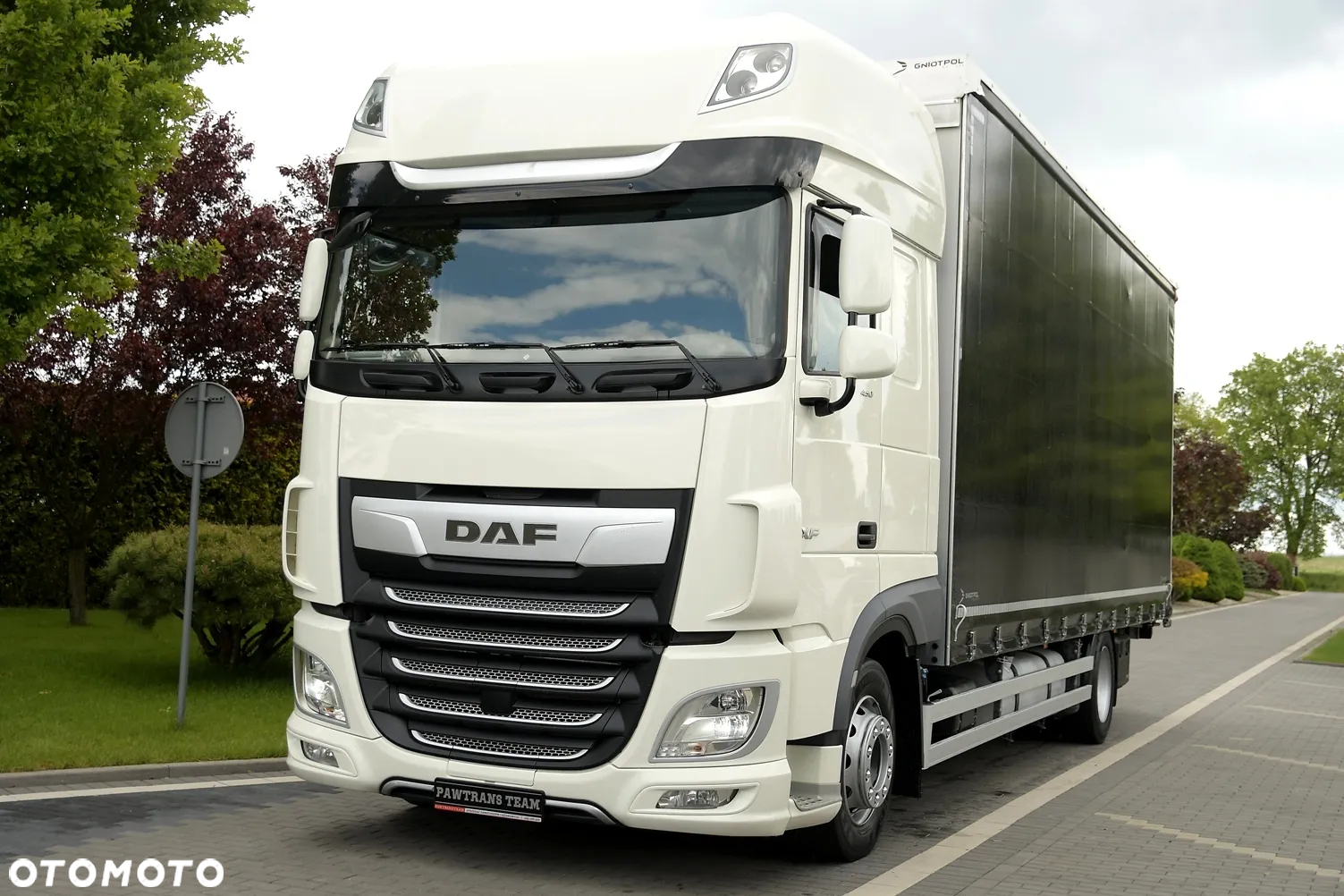 DAF XF 450///* SUPER SPACE CAB///* ///2018///* 18000KG//* /RETARDER///* 7.70///* WAGA///* FIRANKA///* XENON///* DACH PODNOSZONY//* /DUŻE ZBIORNIKI///* STAN BARDZO DOBRY - 9