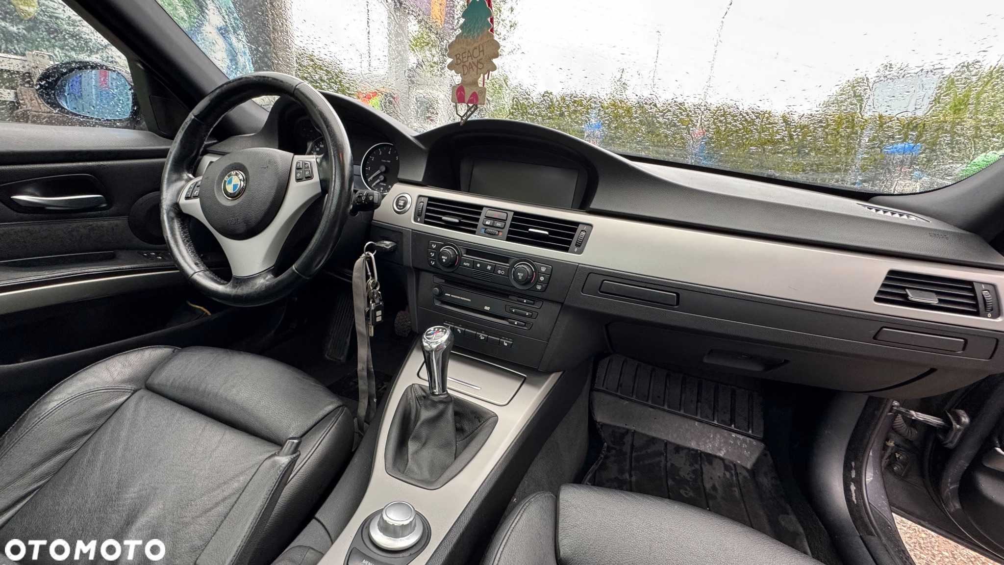 BMW Seria 3 325xi Touring - 26