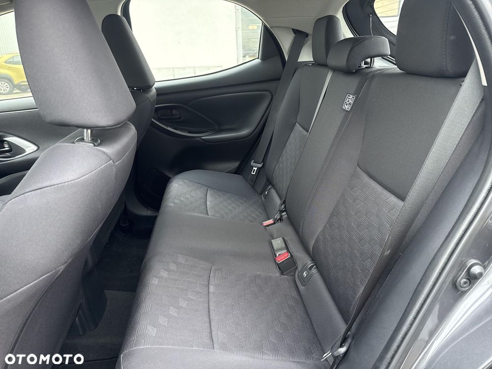 Toyota Yaris - 12