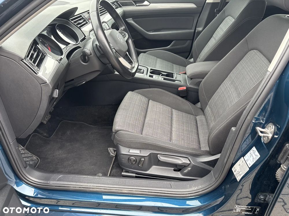 Volkswagen Passat Variant 2.0 TDI EVO Business DSG - 12