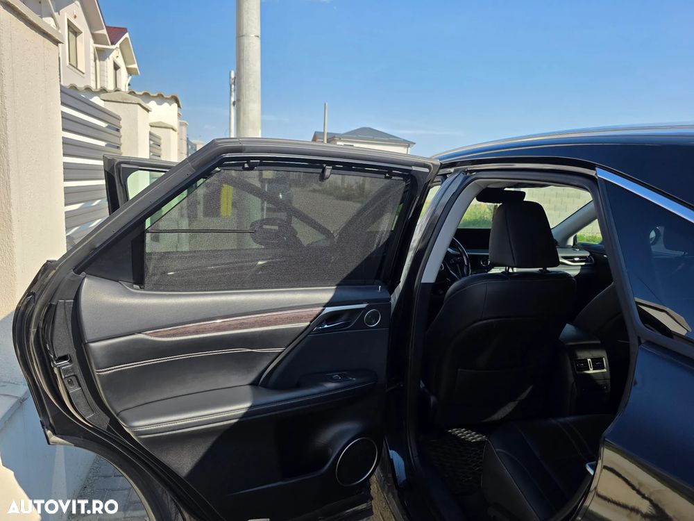 Lexus Seria RX - 13
