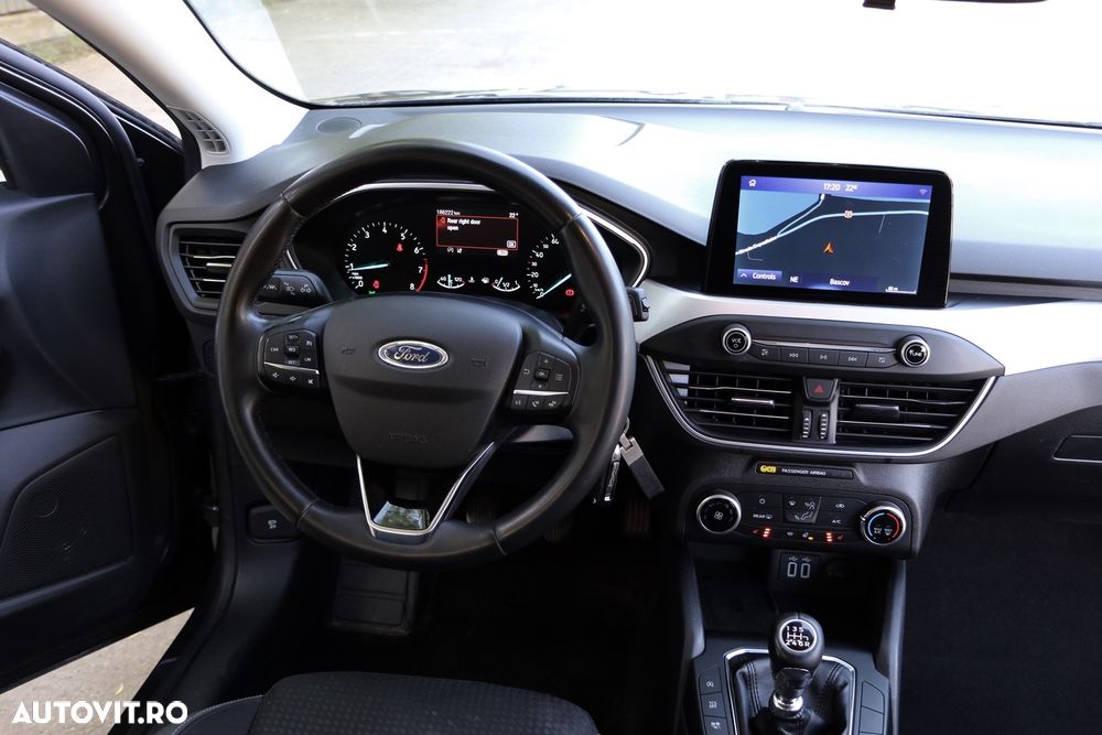 Ford Focus 1.0 EcoBoost Hybrid TITANIUM DESIGN - 5