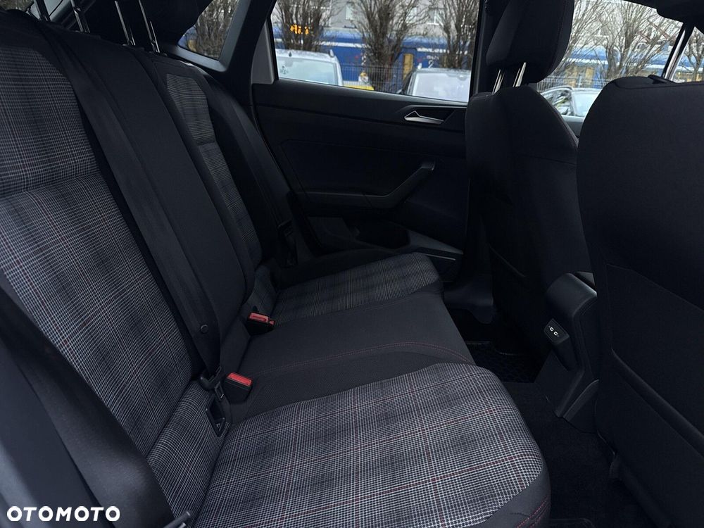 Volkswagen Polo - 31