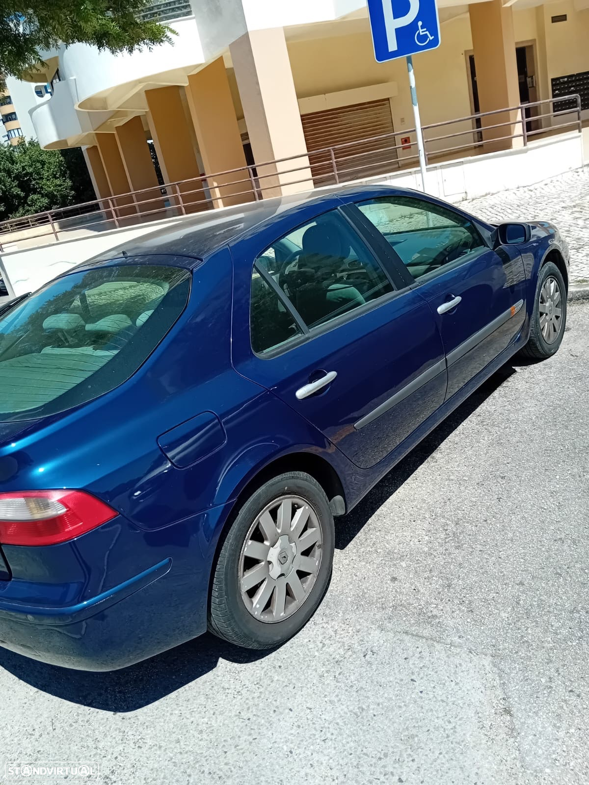 Renault Laguna 1.9 dCi Dynamique - 3