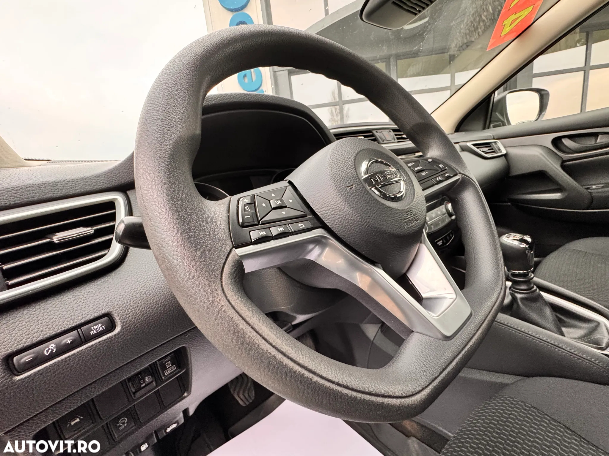 Nissan Qashqai 1.6 DCI ACENTA - 17