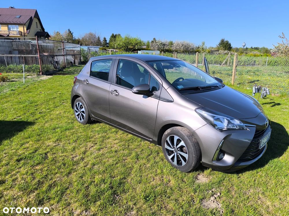 Toyota Yaris - 11