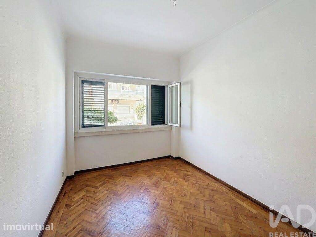 Apartamento T2 em Laranjeiro e Feijó de 63 m2 - Grande imagem: 3/25