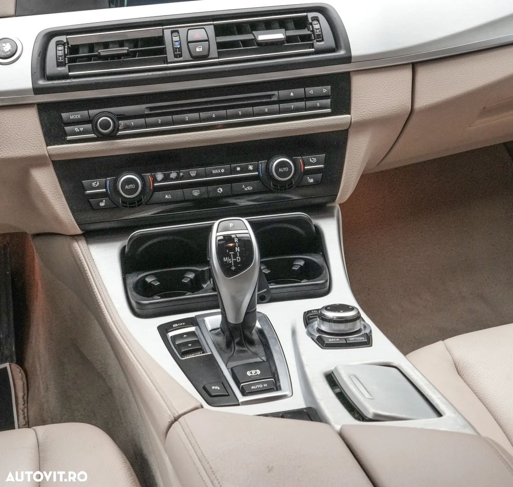 BMW Seria 5 530d Sport-Aut. Luxury Line - 20