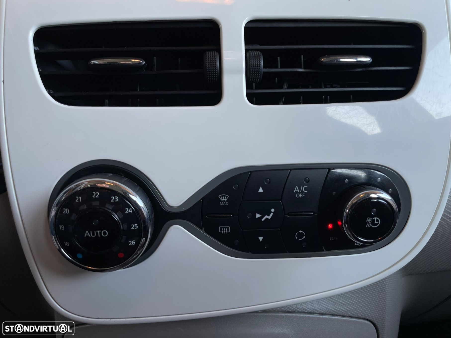 Renault Zoe (c/ Bateria) Life 40 Q90 - 23