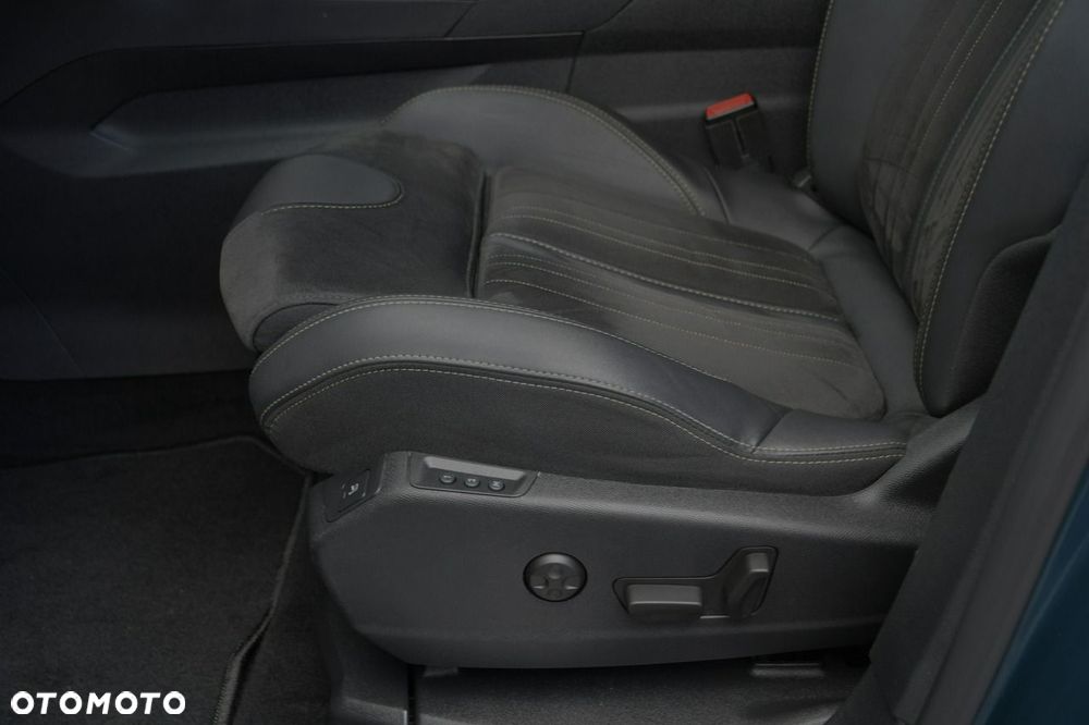 Peugeot 3008 225 e-EAT8 GT Pack - 18