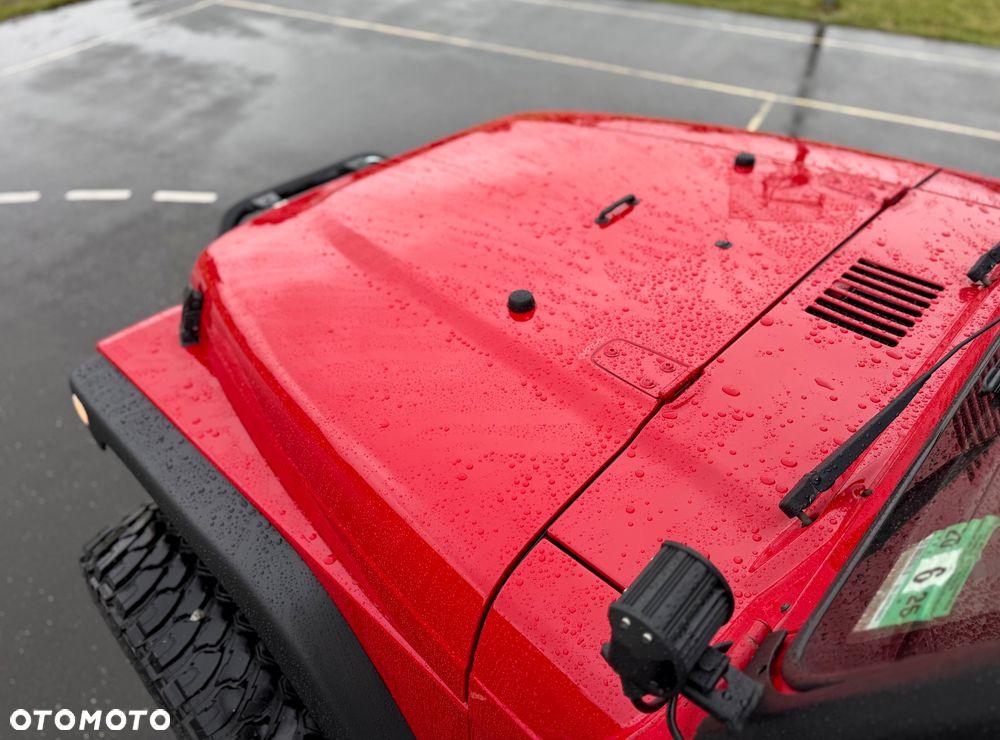 Jeep Wrangler - 15