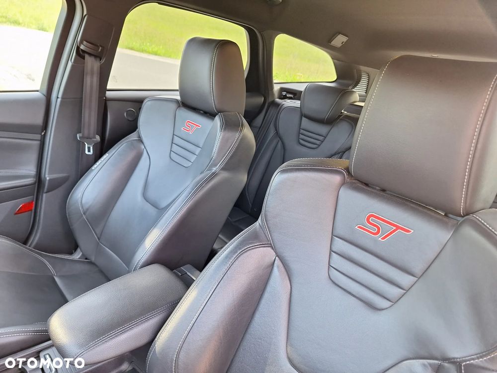 Ford Focus 2.0 EcoBoost ST mit Leder-Sport-Paket - 30