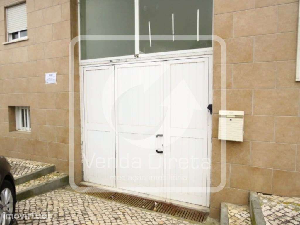 Garagem com 254 m² | 10 Parqueamentos | Bairro Afonso Costa - Setúbal - Grande imagem: 4/18