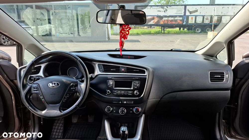 Kia Ceed 1.4 S - 24