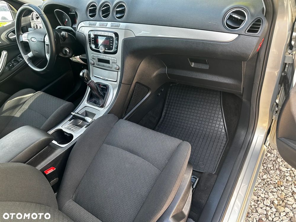 Ford S-Max 2.0 Viva - 11