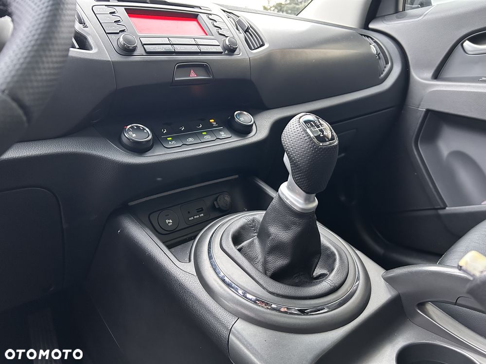 Kia Sportage 1.7 CRDI 2WD Attract - 25