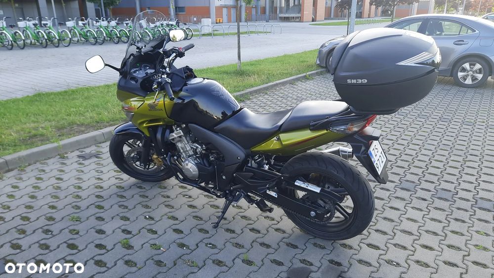 Honda CBF - 2