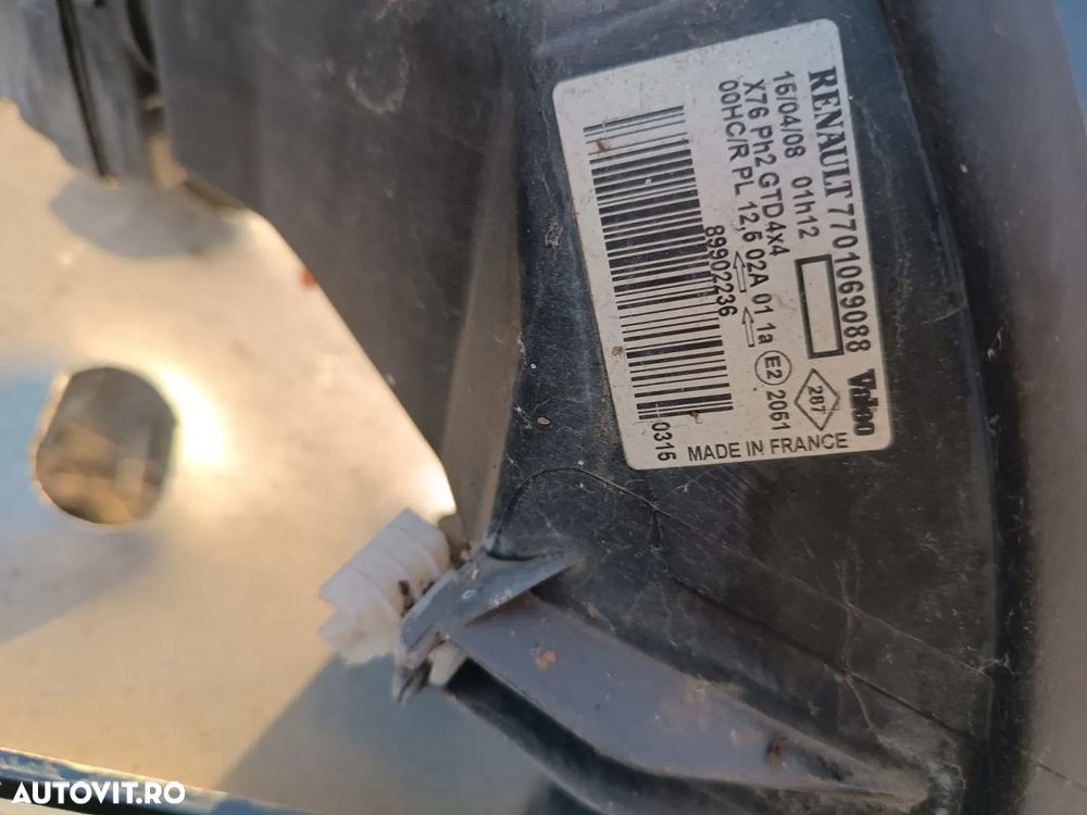 far stanga renault kangoo - 4