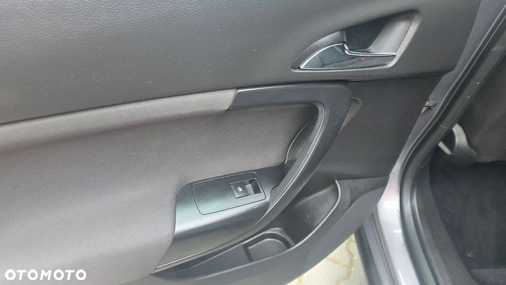 Opel Insignia CT 2.0 CDTI - 19