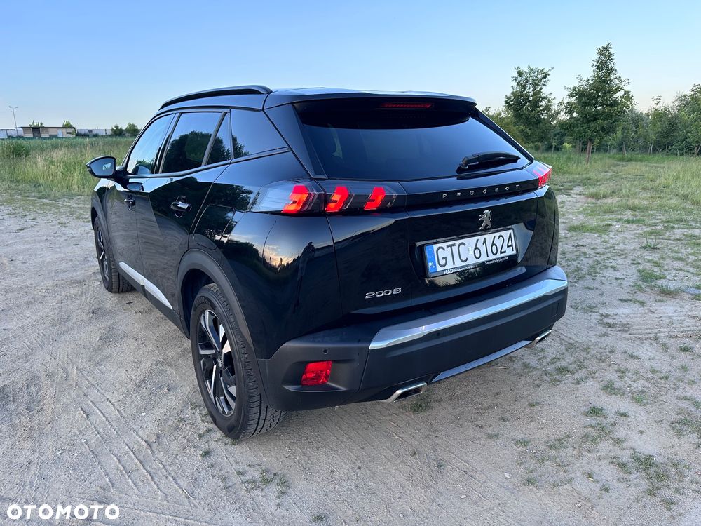 Peugeot 2008 1.2 PureTech Allure S&S EAT8 - 11