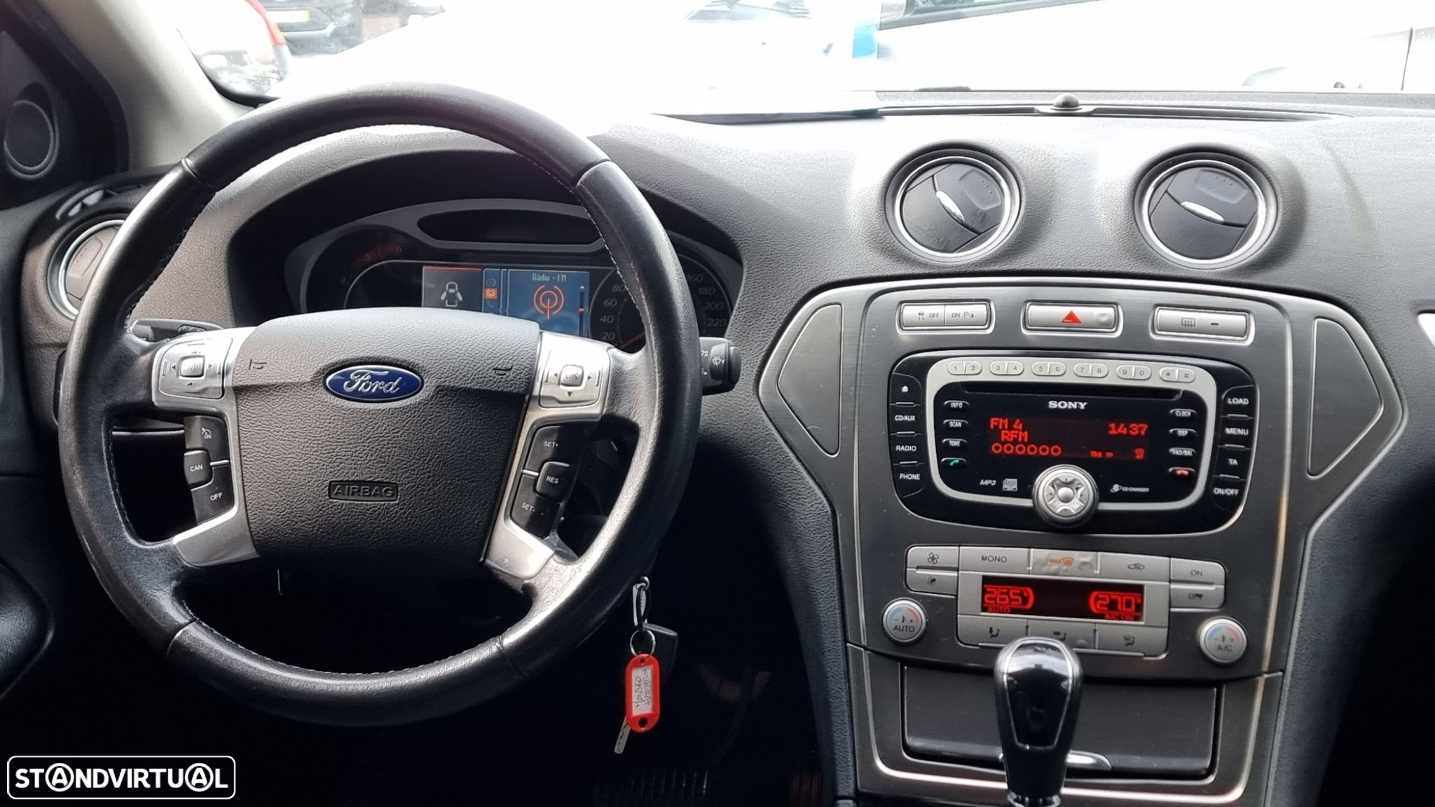 Ford Mondeo SW - 11