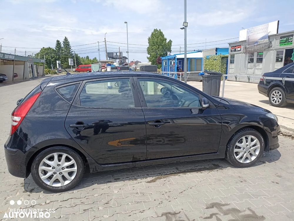 Hyundai i30 1.4 DOHC GL CLASSIC - 1