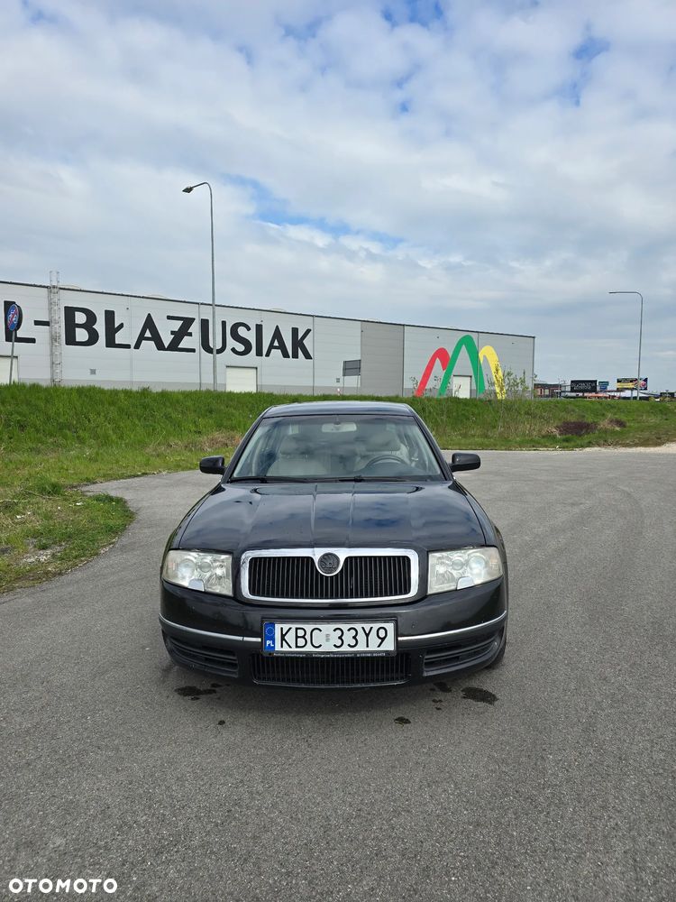 Skoda Superb 2.8 V6 Automatik Elegance - 17