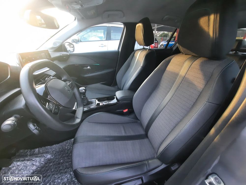 Peugeot 208 1.2 PureTech Allure Pack - 21