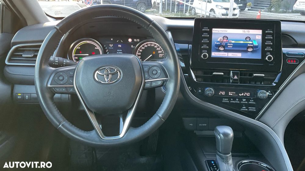 Toyota Camry 2.5 Hybrid Business - 7