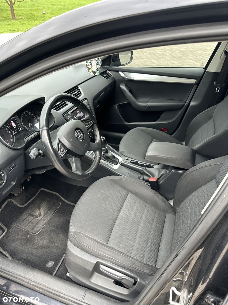 Skoda Octavia 2.0 TDI Edition DSG - 8