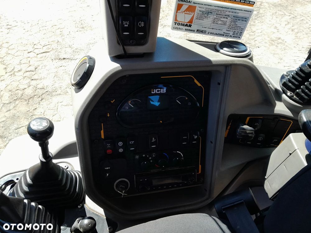 JCB 3CX COMPACT - 23