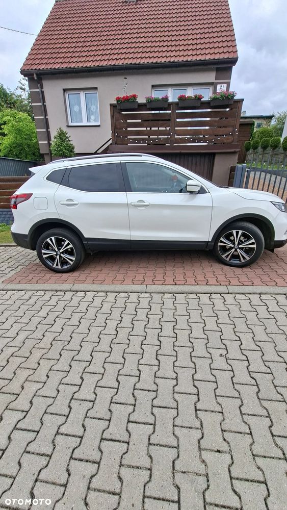 Nissan Qashqai 1.2 DIG-T N-Connecta - 2