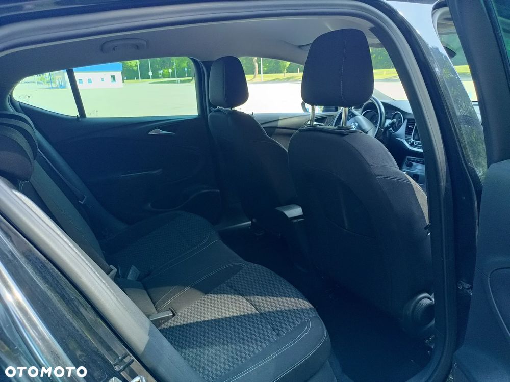 Opel Astra 1.6 CDTI Dynamic - 11