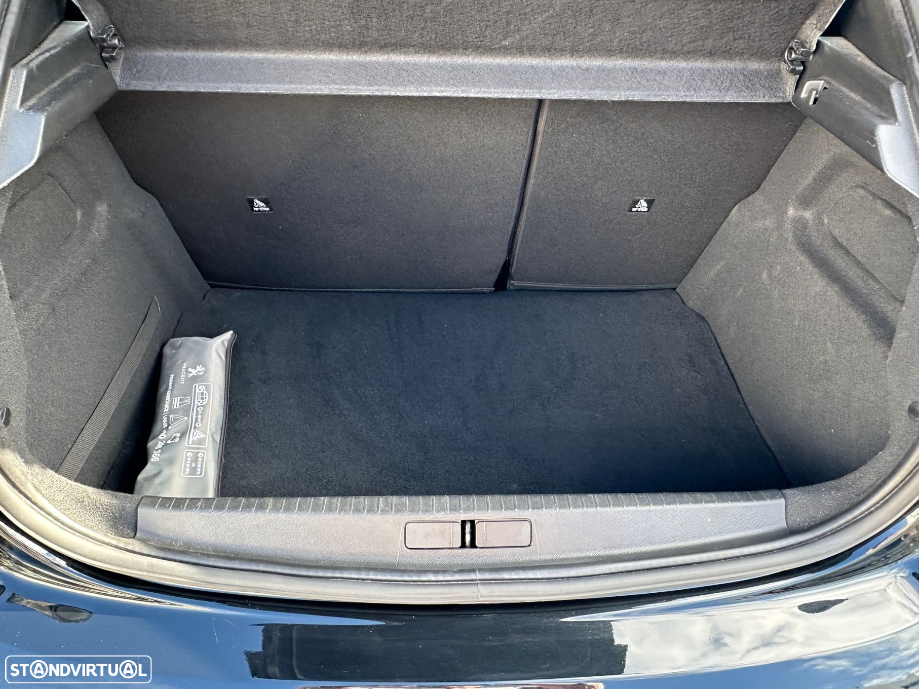 Peugeot 208 1.2 PureTech Active Pack - 9
