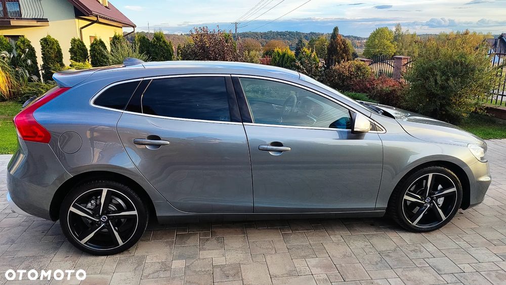 Volvo V40 D3 Momentum - 6