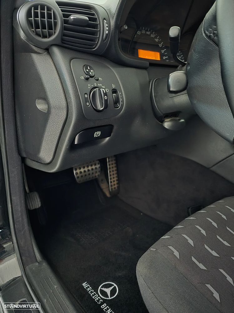 Mercedes-Benz C 220 - 21