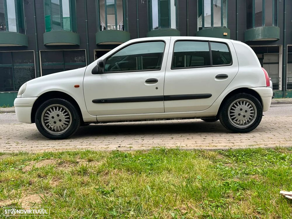 Renault Clio 1.2 - 3