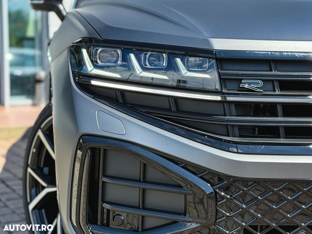 Volkswagen Touareg V6 TDI 4MOTION R-Line - 33