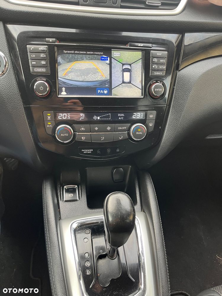 Nissan Qashqai 1.6 DCi Xtronic TEKNA - 10