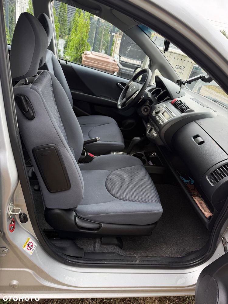 Honda Jazz 1.4 CVT LS - 11